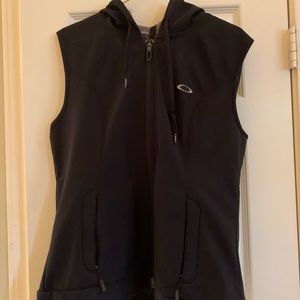 Oakley vest